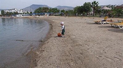 Flora Otel Bodrum Havuz / Deniz