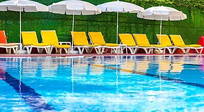 Galaxy Beach Hotel Havuz / Deniz