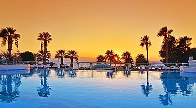 Grand Blue Sky Hotel Havuz / Deniz