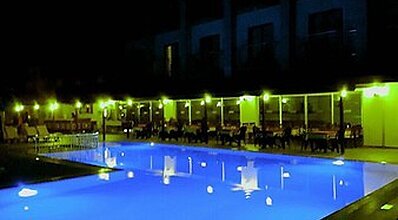 Grand Nar Hotel Havuz / Deniz