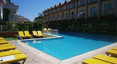 Grand Nar Hotel Havuz / Deniz