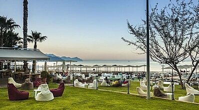 Grand Nar Hotel Havuz / Deniz