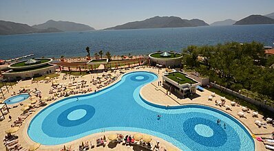 Green Nature Diamond Havuz / Deniz