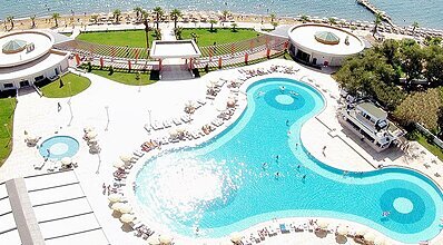 Green Nature Diamond Havuz / Deniz