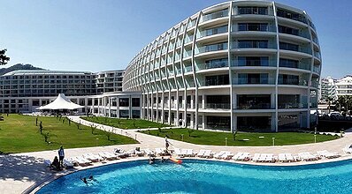 Green Nature Diamond Havuz / Deniz