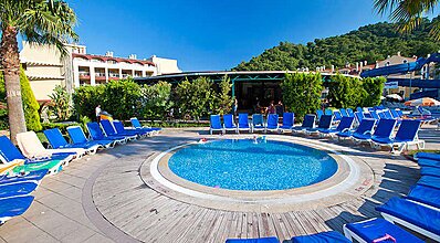 Green Nature Resort & Spa Havuz / Deniz