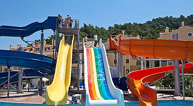 Green Nature Resort & Spa Havuz / Deniz