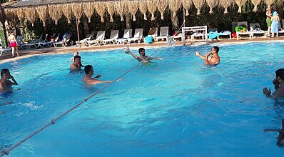 Hedef Beyt Hotel Resort Spa Havuz / Deniz