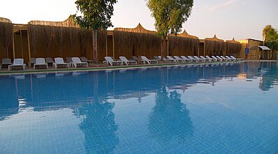 Hedef Beyt Hotel Resort Spa Havuz / Deniz
