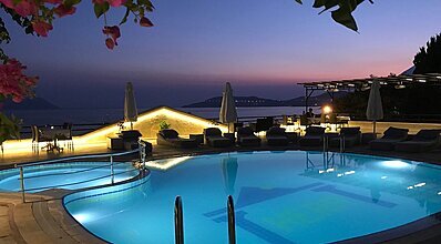 Hera Hotel Kaş Havuz / Deniz