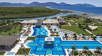 Hilton Dalaman Sarigerme Resort Spa Havuz / Deniz