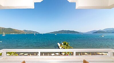 Honeymoon Beach Hotel Havuz / Deniz