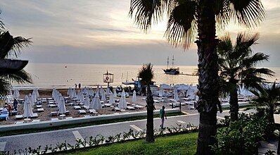 Horus Paradise Luxury Resort Havuz / Deniz