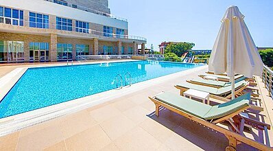 Horus Paradise Luxury Resort Havuz / Deniz