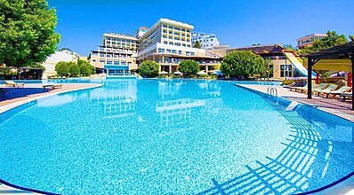 Horus Paradise Luxury Resort Havuz / Deniz