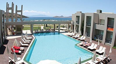 Hotel Ambrosia Havuz / Deniz