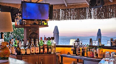 Hotel Carina Yeme / İçme