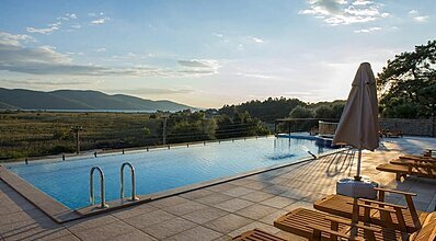 Hotel Grand Azmakhan Spa&wellness; Havuz / Deniz