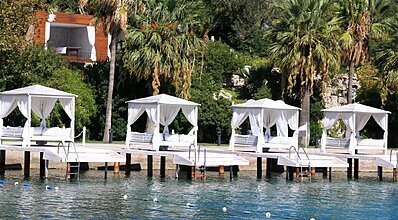 Kalem Adası Oliviera Resort Havuz / Deniz