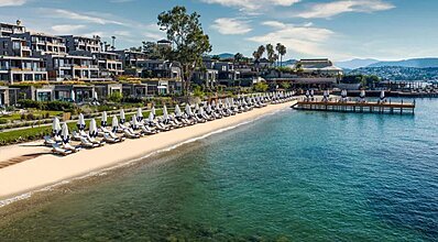 Kaya Palazzo Resort & Residences Le Chic Bodrum Havuz / Deniz