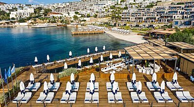 Kaya Palazzo Resort & Residences Le Chic Bodrum Havuz / Deniz