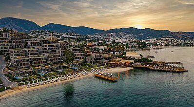 Kaya Palazzo Resort & Residences Le Chic Bodrum Havuz / Deniz