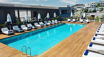 Kaya Palazzo Resort & Residences Le Chic Bodrum Havuz / Deniz