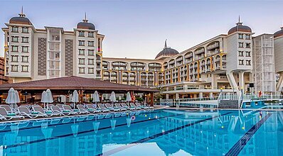 Kirman Sidera Luxury & Spa Havuz / Deniz