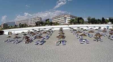 Klas Hotel Havuz / Deniz