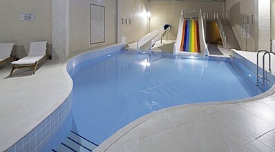 Korel Thermal Resort Clinic & Spa Havuz / Deniz