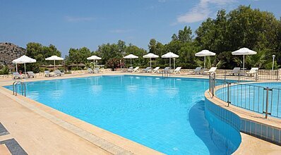 Ladonia Hotels Zemda Gümüşlük Havuz / Deniz