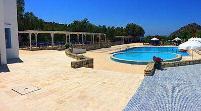 Ladonia Hotels Zemda Gümüşlük Havuz / Deniz