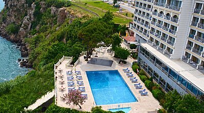 Lara Otel Havuz / Deniz