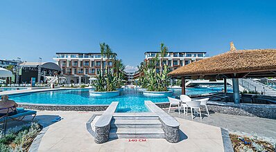 Liberty Fabay Otel Fethiye Havuz / Deniz