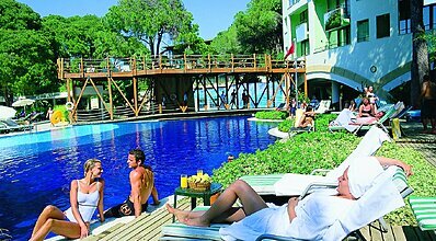 Limak Atlantis De Luxe Hotel & Resort Havuz / Deniz