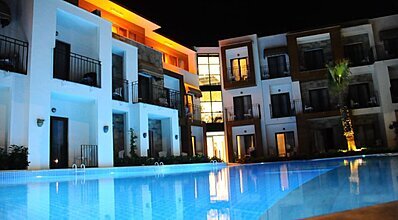 Liona Hotel Havuz / Deniz