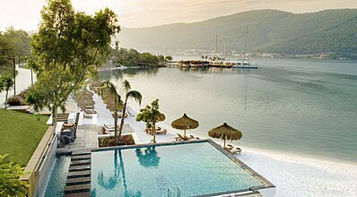 Lujo Hotel Bodrum Havuz / Deniz