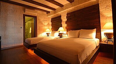 Manaspark Deluxe Hotel Oda