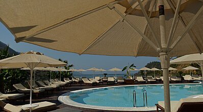 Manaspark Deluxe Hotel Havuz / Deniz