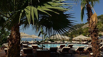 Manaspark Deluxe Hotel Havuz / Deniz