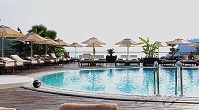 Manaspark Deluxe Hotel Havuz / Deniz