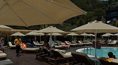 Manaspark Deluxe Hotel Havuz / Deniz