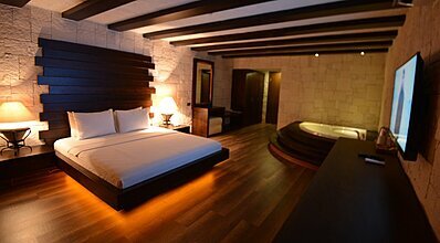 Manaspark Deluxe Hotel Oda