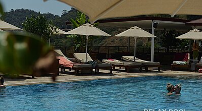 Manaspark Deluxe Hotel Havuz / Deniz