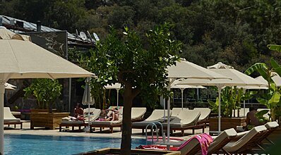 Manaspark Deluxe Hotel Havuz / Deniz