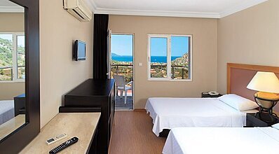 Manaspark Deluxe Hotel Oda