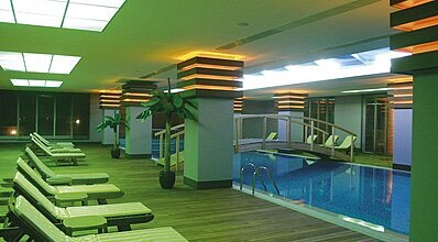 Meder Resort Hotel Havuz / Deniz