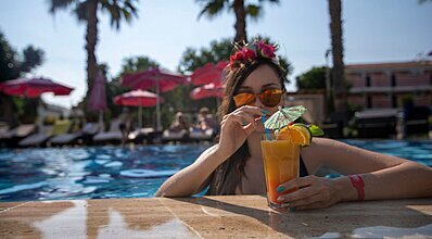 Mendos Garden Exclusive Havuz / Deniz