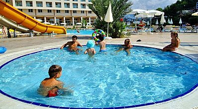 Miarosa Konaklı Garden Havuz / Deniz