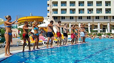 Miarosa Konaklı Garden Havuz / Deniz